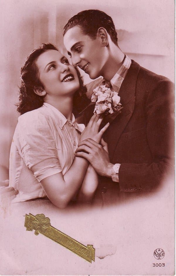 "I Was a Good Mormon Wife Until My Husband Stopped Believing in God